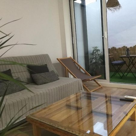 Decasta Apartment ชูลีญา ภายนอก รูปภาพ