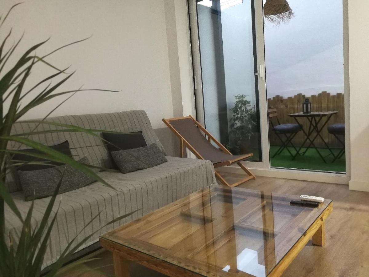 Decasta Apartment ชูลีญา ภายนอก รูปภาพ